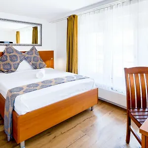 *** Otel Old Town İsviçre