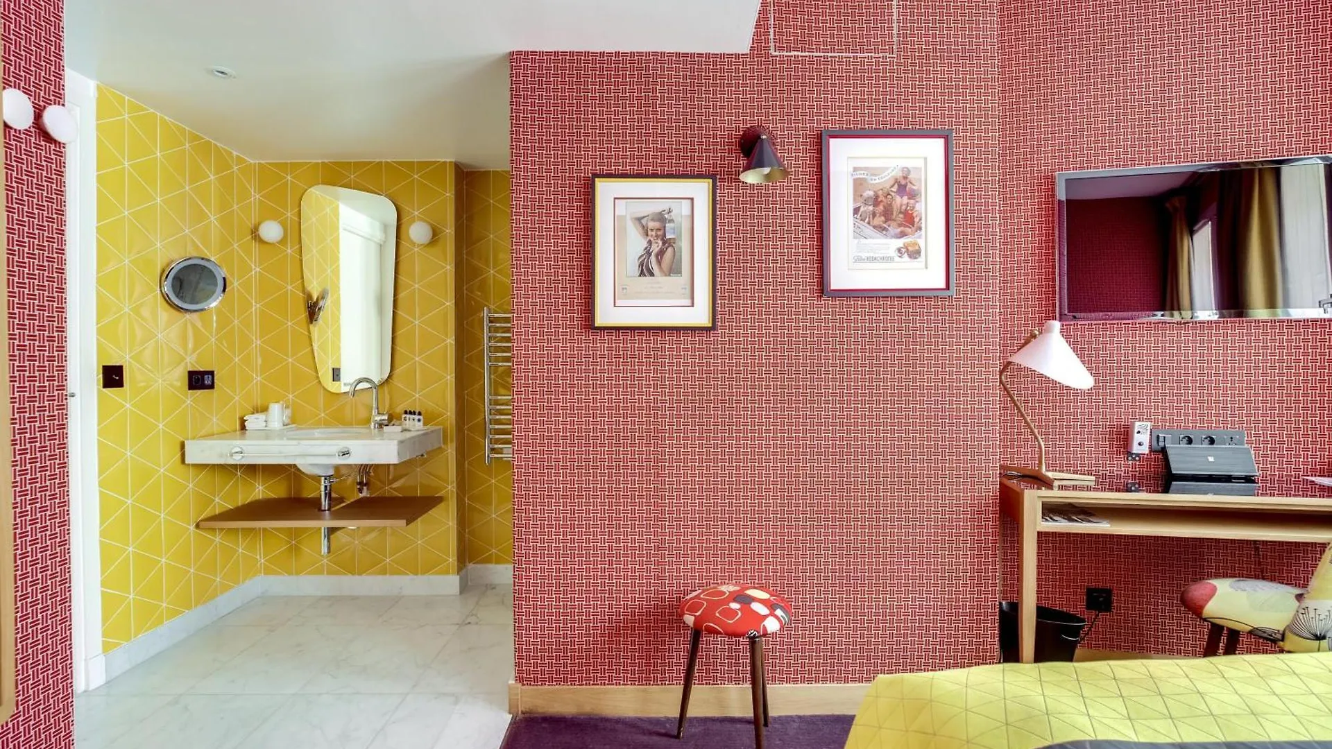 ****  Hotel Artus Paris France
